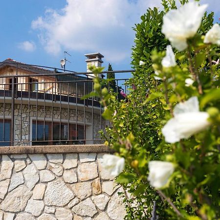 코메리오 Il Sasso Bianco B&B 외부 사진